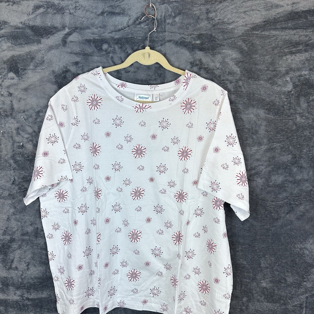 National Women's Plus 3X White Fireworks Print Crew Neck Short Sleeve Knit Tee